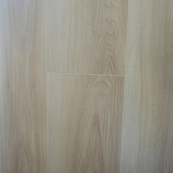 LUXURY VINYL Color: Buckingham Size: 8mm